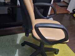 Scaun rotativ piele